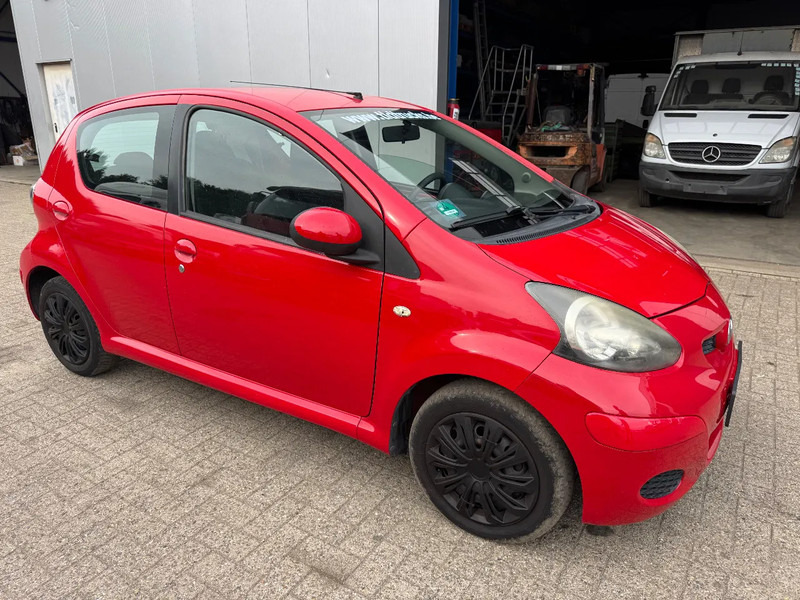 Toyota Aygo **5DOORS-BELGIAN CAR** - Schrägheck: das Bild 3 Toyota Aygo **5DOORS-BELGIAN CAR** - Schrägheck: das Bild 3