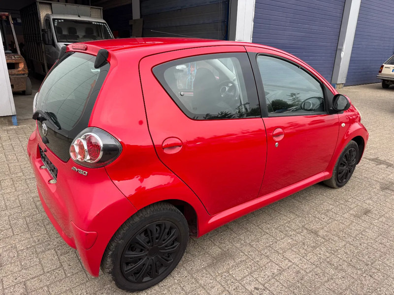 Toyota Aygo **5DOORS-BELGIAN CAR** - Schrägheck: das Bild 4 Toyota Aygo **5DOORS-BELGIAN CAR** - Schrägheck: das Bild 4