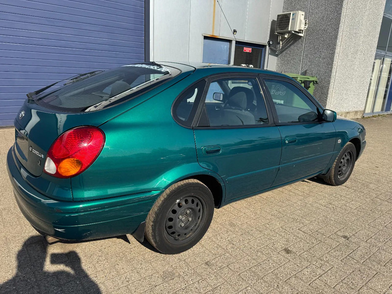 Toyota Corolla **5DOORS-PETROL-BELGIAN CAR-1A** - Limousine: das Bild 4 Toyota Corolla **5DOORS-PETROL-BELGIAN CAR-1A** - Limousine: das Bild 4