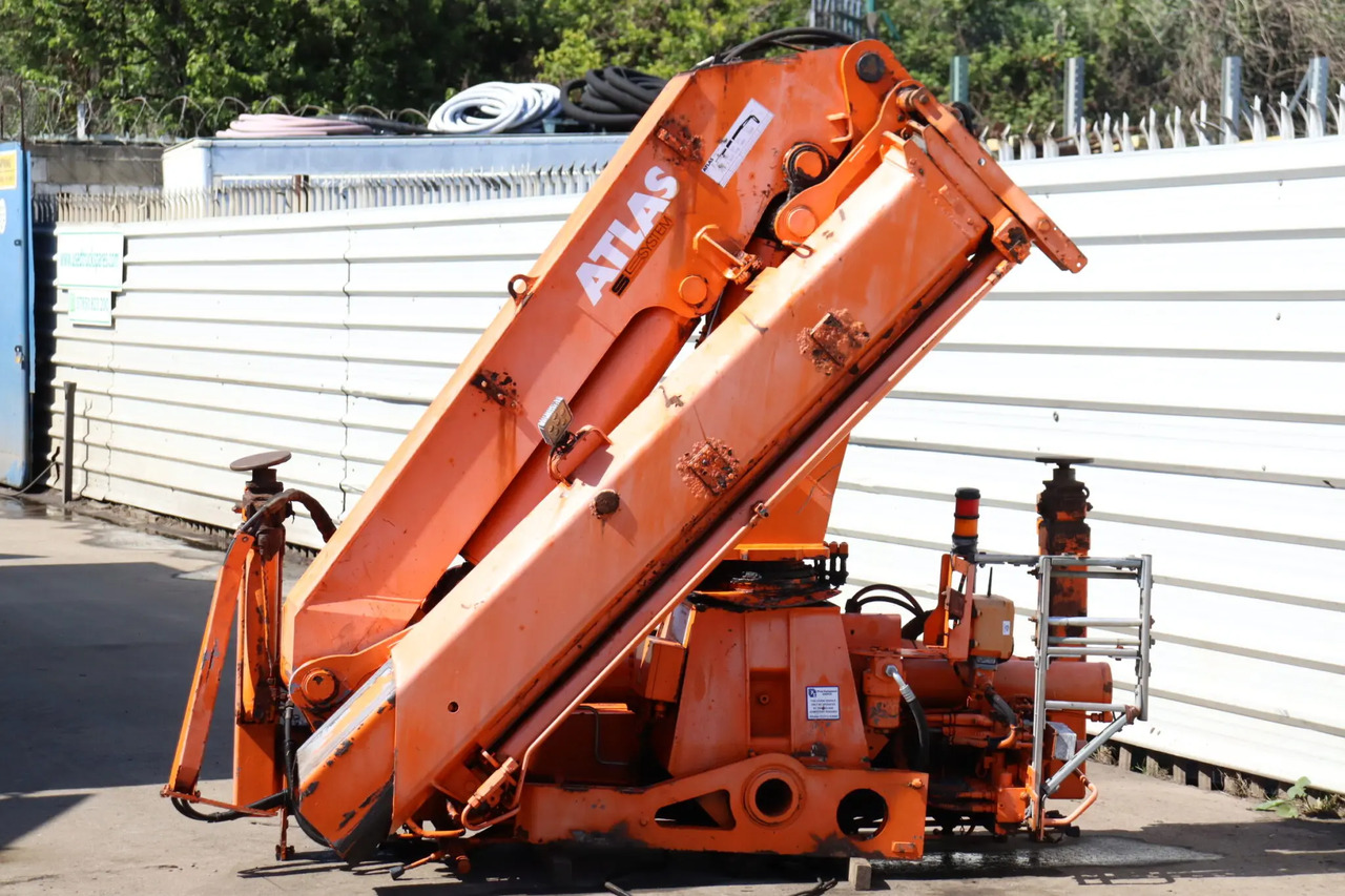 ATLAS 225.2 A2 KNUCKLEBOOM LOADER CRANE (2004) - Ladekran: das Bild 3 ATLAS 225.2 A2 KNUCKLEBOOM LOADER CRANE (2004) - Ladekran: das Bild 3