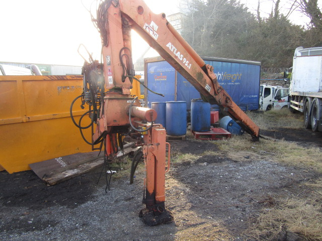ATLAS 95.1 BUCKET CRANE 2001 WORKING WHEN REMOVED COMPLETE (PIPED FOR GRAB) - Ladekran: das Bild 1 ATLAS 95.1 BUCKET CRANE 2001 WORKING WHEN REMOVED COMPLETE (PIPED FOR GRAB) - Ladekran: das Bild 1