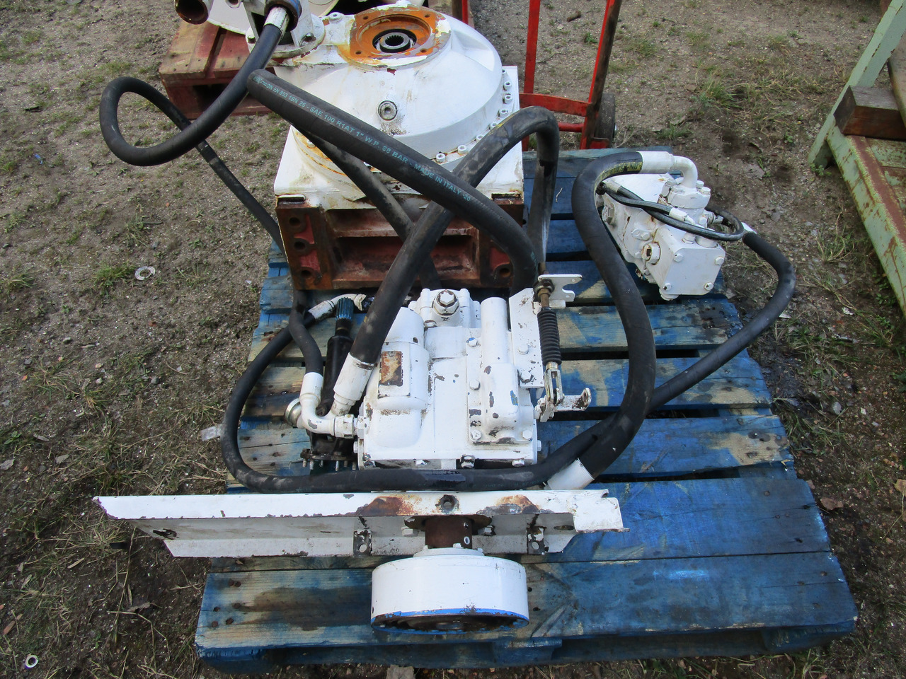 CONCRETE MIXER DRIVELINE & GEARBOX COMPLETE - Getriebe für Kommunal-/ Sonderfahrzeug: das Bild 1 CONCRETE MIXER DRIVELINE & GEARBOX COMPLETE - Getriebe für Kommunal-/ Sonderfahrzeug: das Bild 1