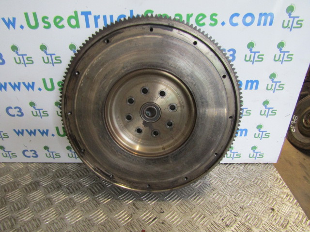DAF LF 45 EURO 5 FLYWHEEL P/NO 5258810 - Schwungscheibe für LKW: das Bild 1 DAF LF 45 EURO 5 FLYWHEEL P/NO 5258810 - Schwungscheibe für LKW: das Bild 1