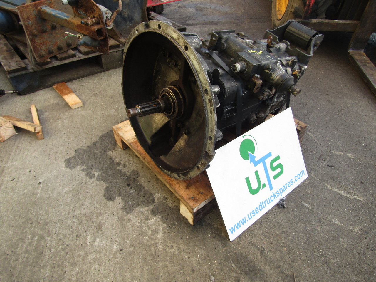 EATON 6 SPEED RENAULT MIDLUM GEARBOX TYPE FSO/5206B - Getriebe für LKW: das Bild 1 EATON 6 SPEED RENAULT MIDLUM GEARBOX TYPE FSO/5206B - Getriebe für LKW: das Bild 1