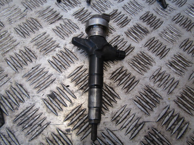 ISUZU NKR/GRAFTER 4JJ1 ENGINE INJECTORS ‘DENSO’ P/NO 8-98011604-1 01J037475 (Set of 4) - Kraftstoffaufbereitung/ Kraftstoffförderung für LKW: das Bild 2 ISUZU NKR/GRAFTER 4JJ1 ENGINE INJECTORS ‘DENSO’ P/NO 8-98011604-1 01J037475 (Set of 4) - Kraftstoffaufbereitung/ Kraftstoffförderung für LKW: das Bild 2