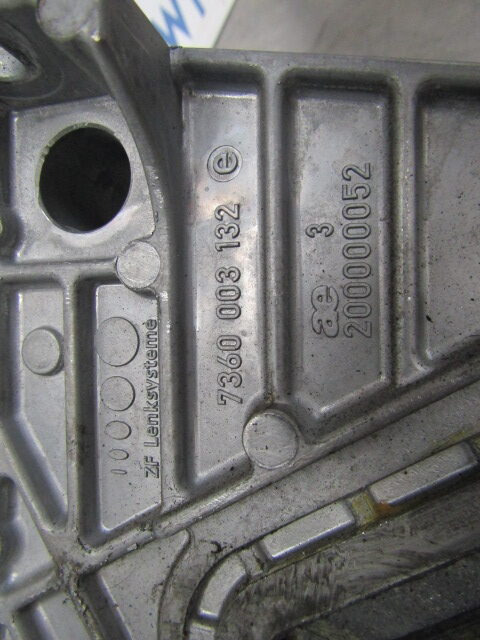 MAN TGM / TGS STEERING COLUMN ADJUSTER 7360003131 - Fahrerhaus und Interieur für LKW: das Bild 2 MAN TGM / TGS STEERING COLUMN ADJUSTER 7360003131 - Fahrerhaus und Interieur für LKW: das Bild 2