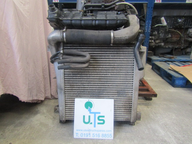 MERCEDES ATEGO 1823 RADIATOR / INTERCOOLER - Kühler für LKW: das Bild 1 MERCEDES ATEGO 1823 RADIATOR / INTERCOOLER - Kühler für LKW: das Bild 1