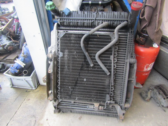 MERCEDES AXOR 1829 OM906 RADIATOR & INTERCOOLER A940 500 0403 / 0401 - Kühler für LKW: das Bild 3 MERCEDES AXOR 1829 OM906 RADIATOR & INTERCOOLER A940 500 0403 / 0401 - Kühler für LKW: das Bild 3