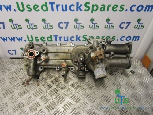 MITSUBISHI CANTER FUSO 75C18 OIL COOLER AND HOUSING P/NO ME227738 - Motor und Teile für LKW: das Bild 1 MITSUBISHI CANTER FUSO 75C18 OIL COOLER AND HOUSING P/NO ME227738 - Motor und Teile für LKW: das Bild 1