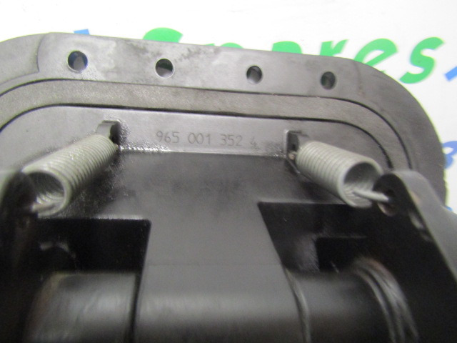 RENAULT MIDLUM DCI PEDAL BOX INC BRAKE VALVE + CLUTCH CYLINDER - Fahrerhaus und Interieur für LKW: das Bild 2 RENAULT MIDLUM DCI PEDAL BOX INC BRAKE VALVE + CLUTCH CYLINDER - Fahrerhaus und Interieur für LKW: das Bild 2