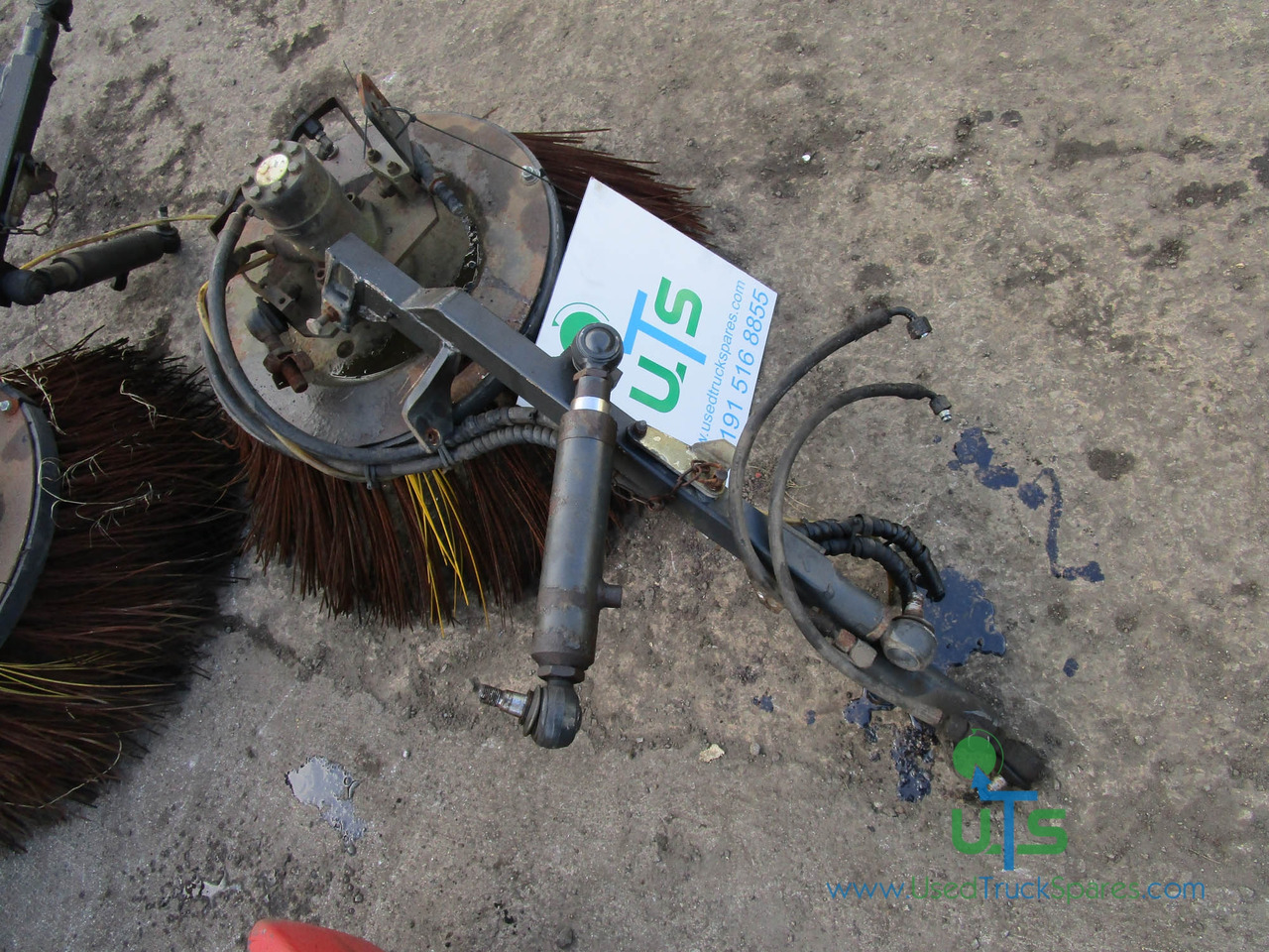 SCHMIDT SWINGO 200 R/HAND BRUSH ARM AND DRIVE - Kehrbesen für Kommunal-/ Sonderfahrzeug: das Bild 1 SCHMIDT SWINGO 200 R/HAND BRUSH ARM AND DRIVE - Kehrbesen für Kommunal-/ Sonderfahrzeug: das Bild 1