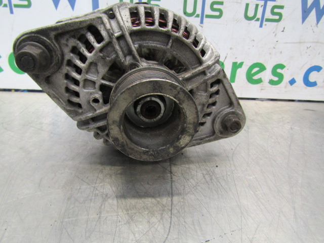 VOLVO FH13A ALTERNATOR 24V / 110A - Elektrische Ausrüstung für LKW: das Bild 2 VOLVO FH13A ALTERNATOR 24V / 110A - Elektrische Ausrüstung für LKW: das Bild 2