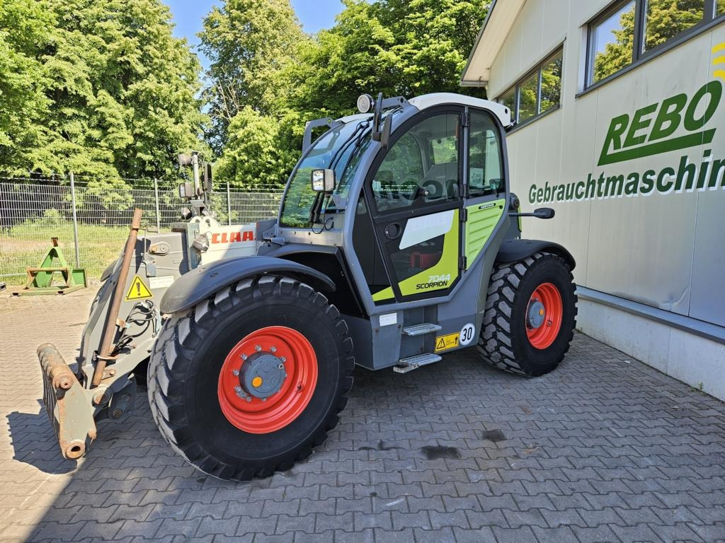 CLAAS Scorpion 7044 Varipower - Lader: das Bild 1 CLAAS Scorpion 7044 Varipower - Lader: das Bild 1