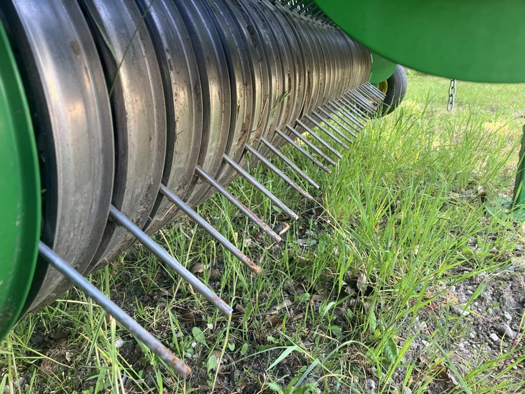 Grünlandtechnik John Deere C441R: das Bild 13