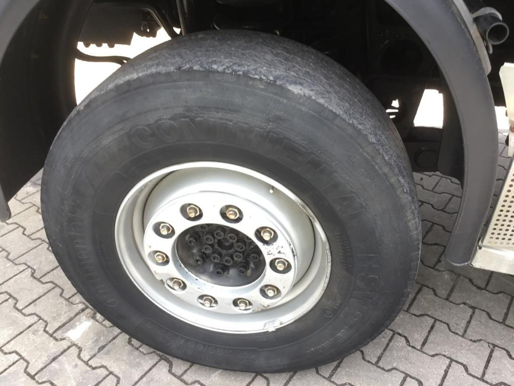 Kommunal-/ Sonderfahrzeug Mercedes-Benz UNIMOG U 527: das Bild 7