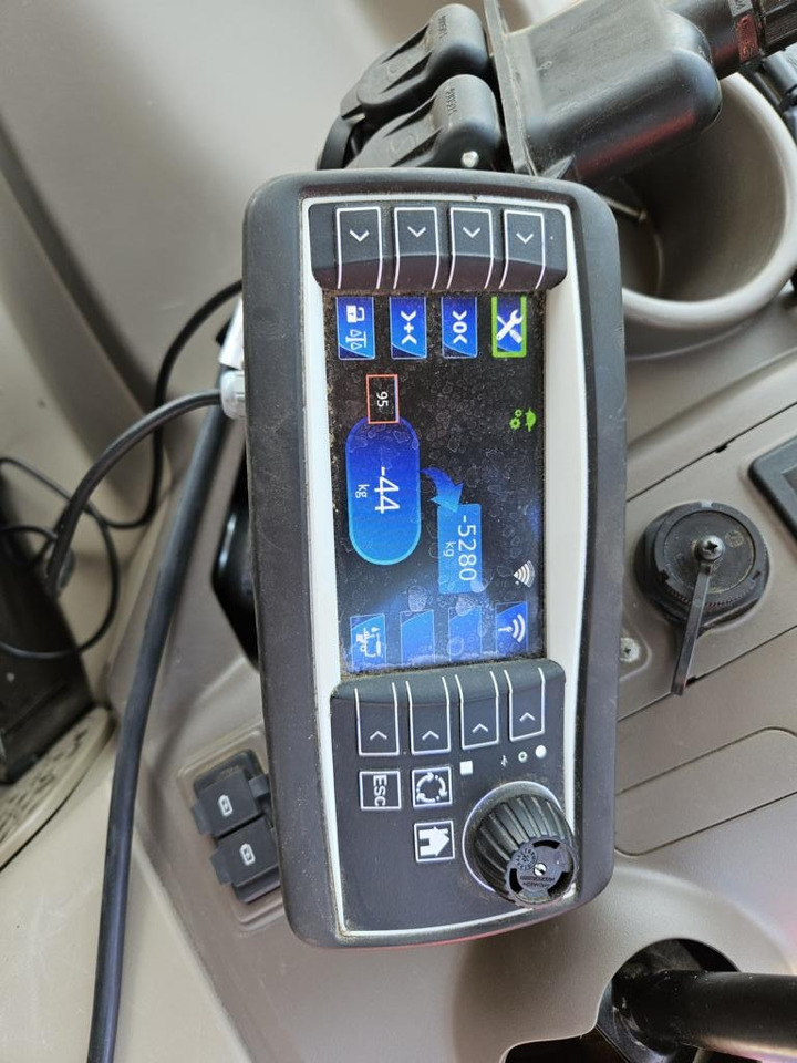 Mayer 4.0 PREMIUM 2218-20 - Futtermischwagen: das Bild 3 Mayer 4.0 PREMIUM 2218-20 - Futtermischwagen: das Bild 3