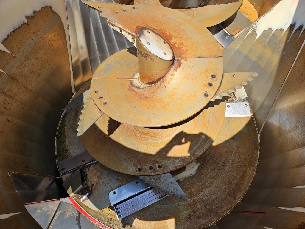 Mayer 4.0 PREMIUM 2218-20 - Futtermischwagen: das Bild 4 Mayer 4.0 PREMIUM 2218-20 - Futtermischwagen: das Bild 4