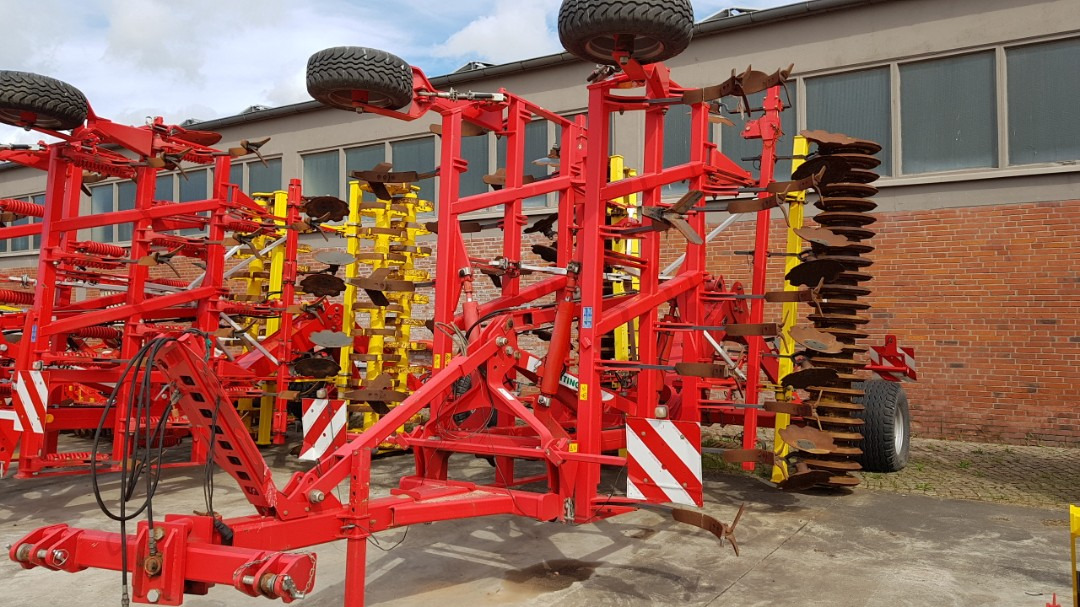 Pöttinger SYNKRO 6030 T - Grubber: das Bild 1 Pöttinger SYNKRO 6030 T - Grubber: das Bild 1