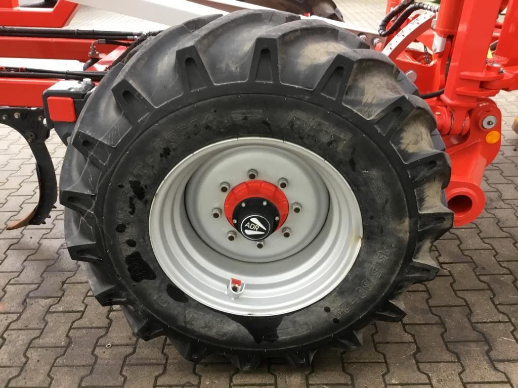 Pöttinger TERRIA 5040 - Grubber: das Bild 4 Pöttinger TERRIA 5040 - Grubber: das Bild 4