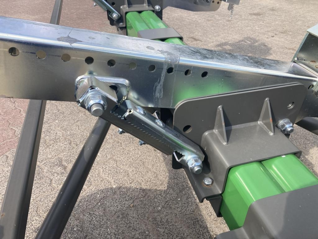 Ziegler 4WT JD HD40X - Mähdrescher: das Bild 2 Ziegler 4WT JD HD40X - Mähdrescher: das Bild 2