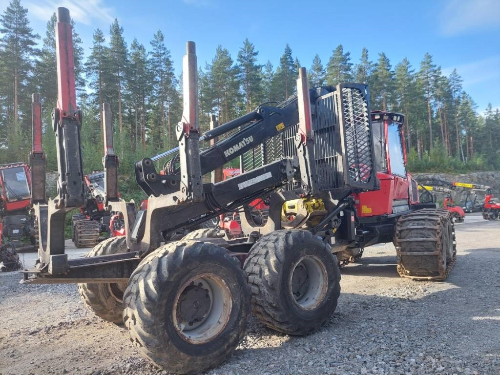 Komatsu 875 - Forwarder: das Bild 3 Komatsu 875 - Forwarder: das Bild 3