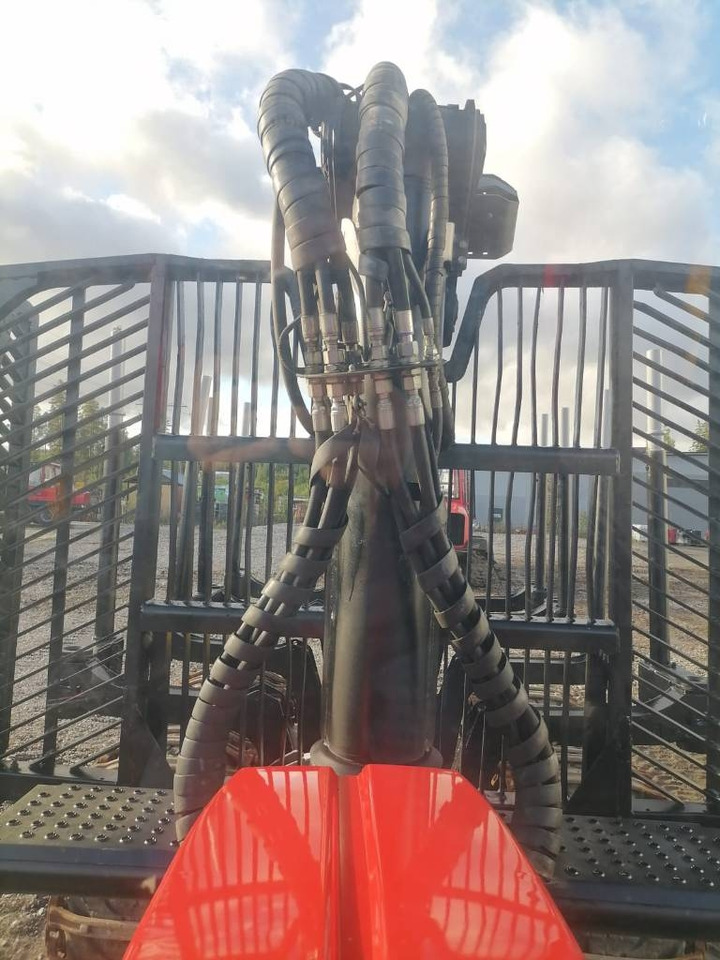 Komatsu 875 - Forwarder: das Bild 3 Komatsu 875 - Forwarder: das Bild 3