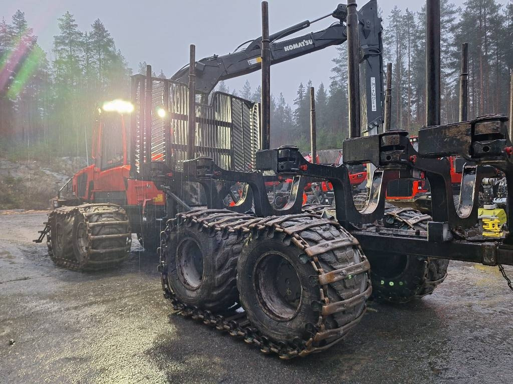 Komatsu 875 - Forwarder: das Bild 4 Komatsu 875 - Forwarder: das Bild 4