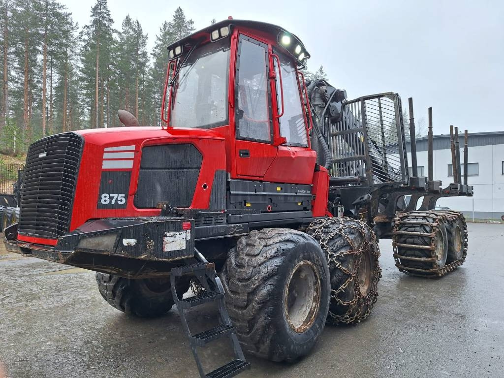 Komatsu 875 - Forwarder: das Bild 2 Komatsu 875 - Forwarder: das Bild 2
