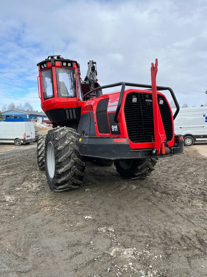 Harvester Komatsu 911.7: das Bild 8