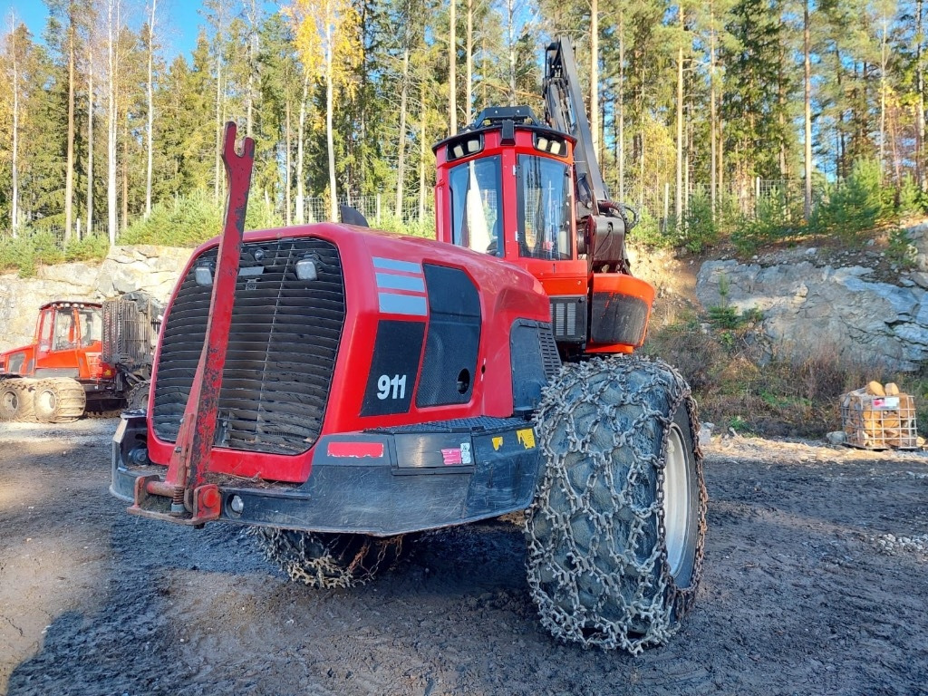 Komatsu 911 - Harvester: das Bild 4 Komatsu 911 - Harvester: das Bild 4