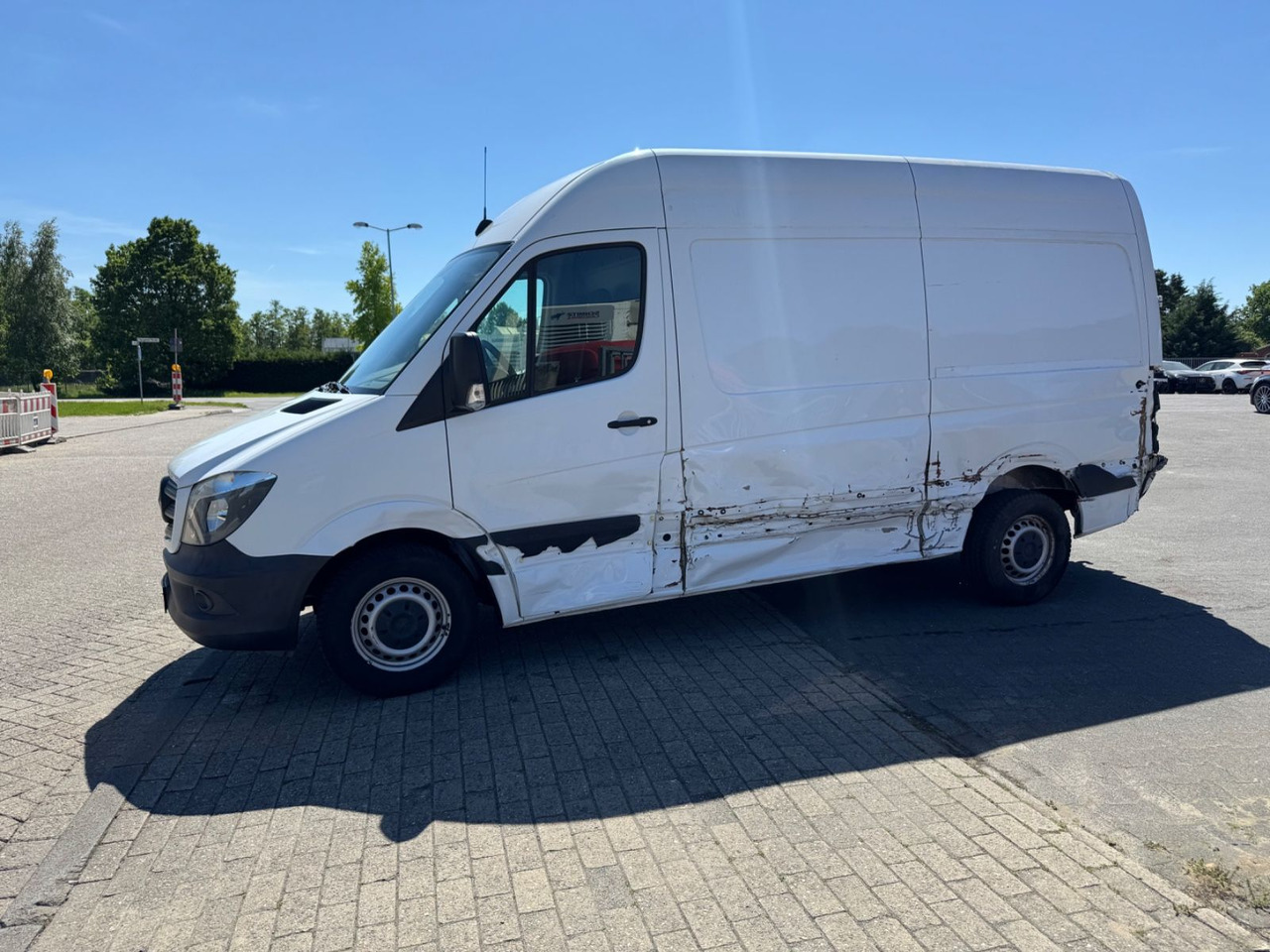 Mercedes-Benz Sprinter 316 CDI KASTEN L+H 107.000KM AHK 3,5T - Kastenwagen: das Bild 4 Mercedes-Benz Sprinter 316 CDI KASTEN L+H 107.000KM AHK 3,5T - Kastenwagen: das Bild 4