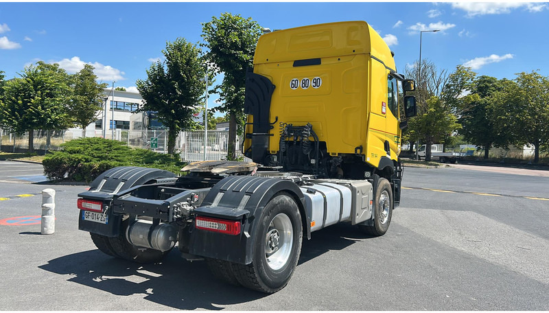 Renault C Cab 2.5 - Sattelzugmaschine: das Bild 2 Renault C Cab 2.5 - Sattelzugmaschine: das Bild 2