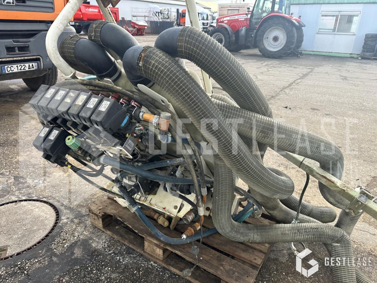 BOBARD JET 7000 - Anbauspritze: das Bild 4 BOBARD JET 7000 - Anbauspritze: das Bild 4