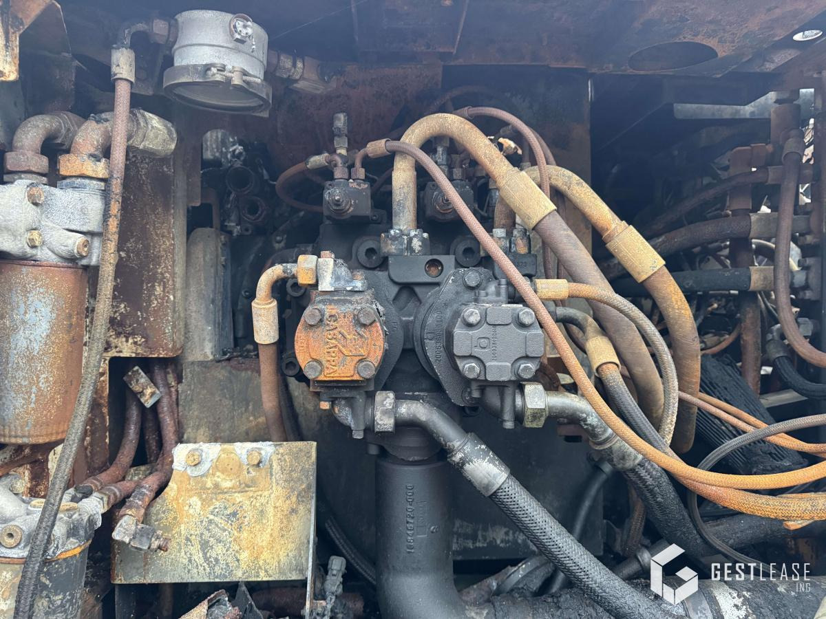 Liebherr R922LC - Kettenbagger: das Bild 4 Liebherr R922LC - Kettenbagger: das Bild 4