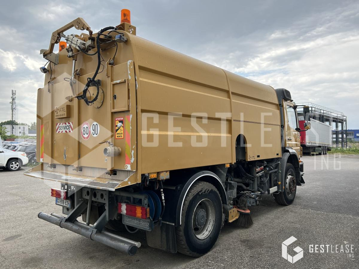 Mercedes AXOR 1833 - Kehrmaschine: das Bild 3 Mercedes AXOR 1833 - Kehrmaschine: das Bild 3