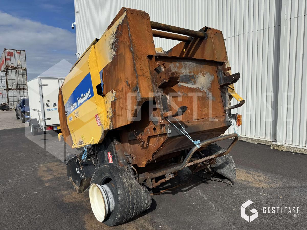 New Holland BR740 - Rundballenpresse: das Bild 2 New Holland BR740 - Rundballenpresse: das Bild 2