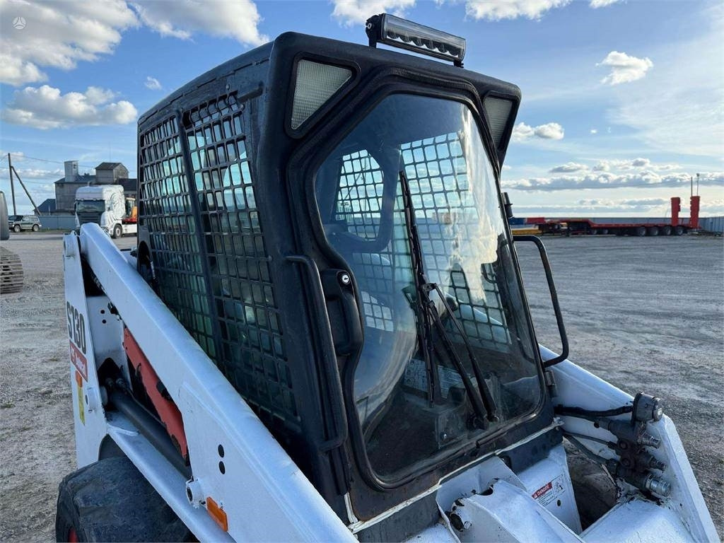 Kompaktlader Bobcat S130: das Bild 17