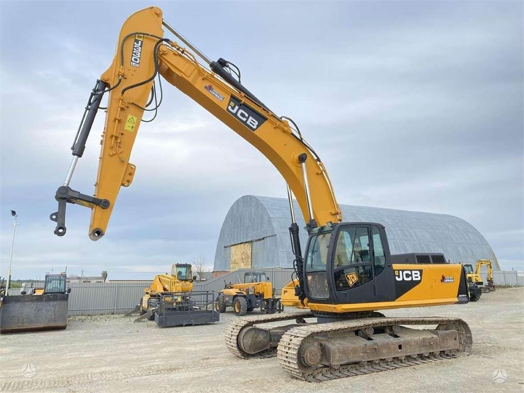 JCB JS 330 LC , ISUZU MANUAL PUMP - Kettenbagger: das Bild 2 JCB JS 330 LC , ISUZU MANUAL PUMP - Kettenbagger: das Bild 2
