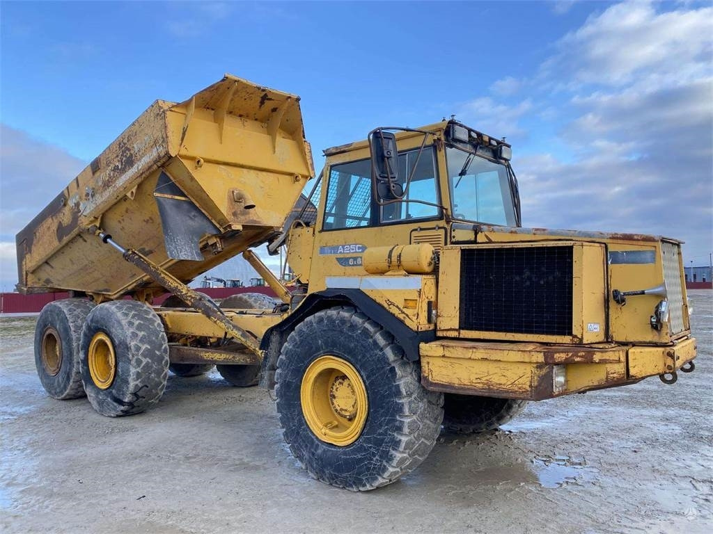 Volvo A25C , Nr.4 - Knickgelenkter Dumper: das Bild 1 Volvo A25C , Nr.4 - Knickgelenkter Dumper: das Bild 1