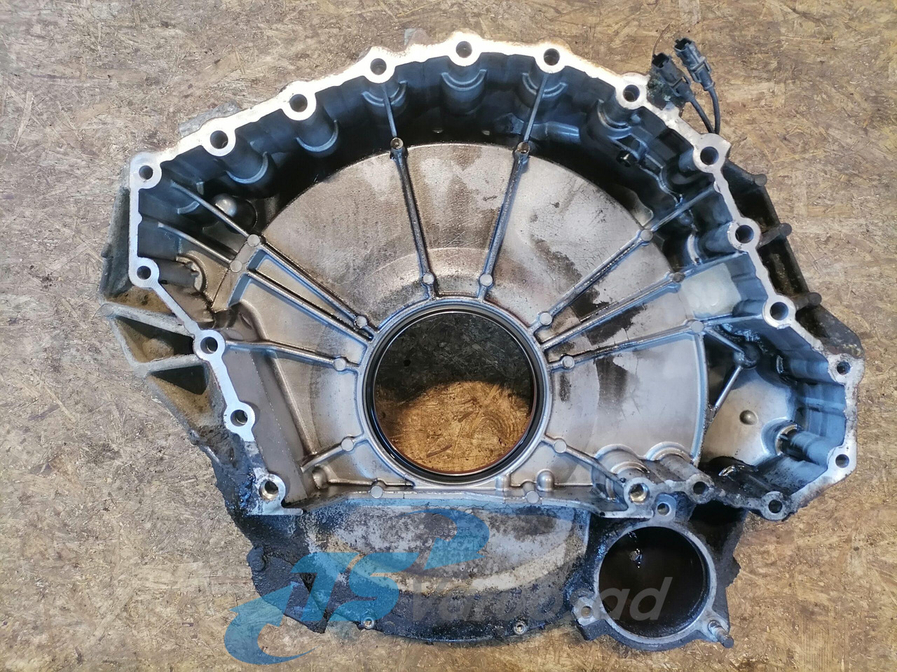 DAF Flywheel housing 1695375 - Schwungscheibe für LKW: das Bild 3 DAF Flywheel housing 1695375 - Schwungscheibe für LKW: das Bild 3