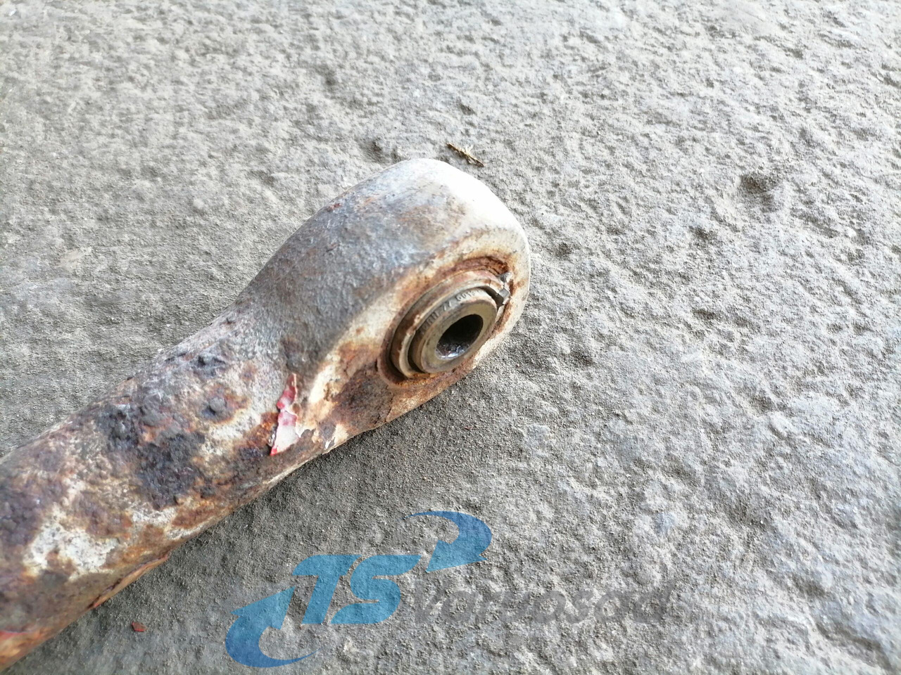 MAN Anti-roll bar 81437156074 - Stabilisator für LKW: das Bild 2 MAN Anti-roll bar 81437156074 - Stabilisator für LKW: das Bild 2
