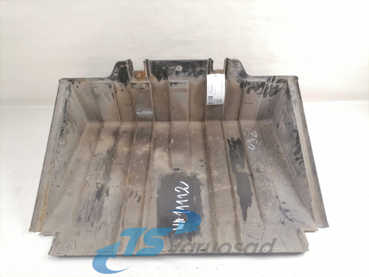 MAN Battery cover 81418600139 - Batterie für LKW: das Bild 5 MAN Battery cover 81418600139 - Batterie für LKW: das Bild 5