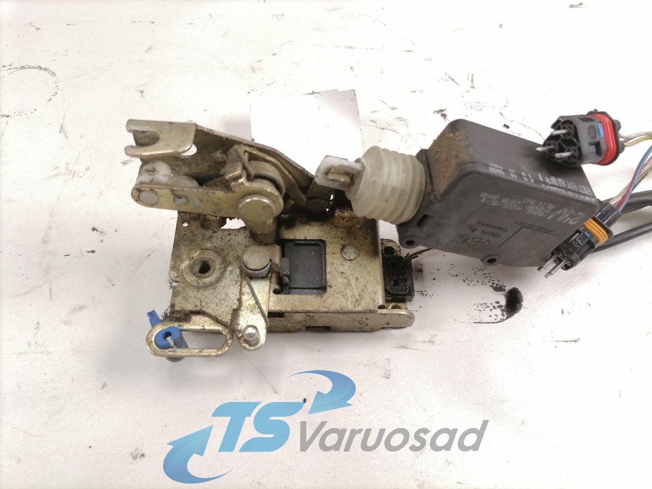 MAN Door lock 81626806122 - Tür und Teile für LKW: das Bild 2 MAN Door lock 81626806122 - Tür und Teile für LKW: das Bild 2