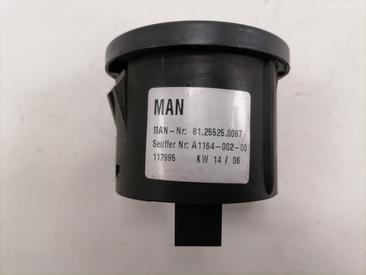 MAN Lüliti, differentsiaalilukk 81255250067 - Fahrerhaus für LKW: das Bild 2 MAN Lüliti, differentsiaalilukk 81255250067 - Fahrerhaus für LKW: das Bild 2