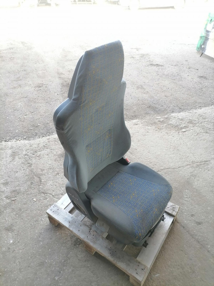 MAN Passenger seat 81623016942 - Sitz für LKW: das Bild 1 MAN Passenger seat 81623016942 - Sitz für LKW: das Bild 1