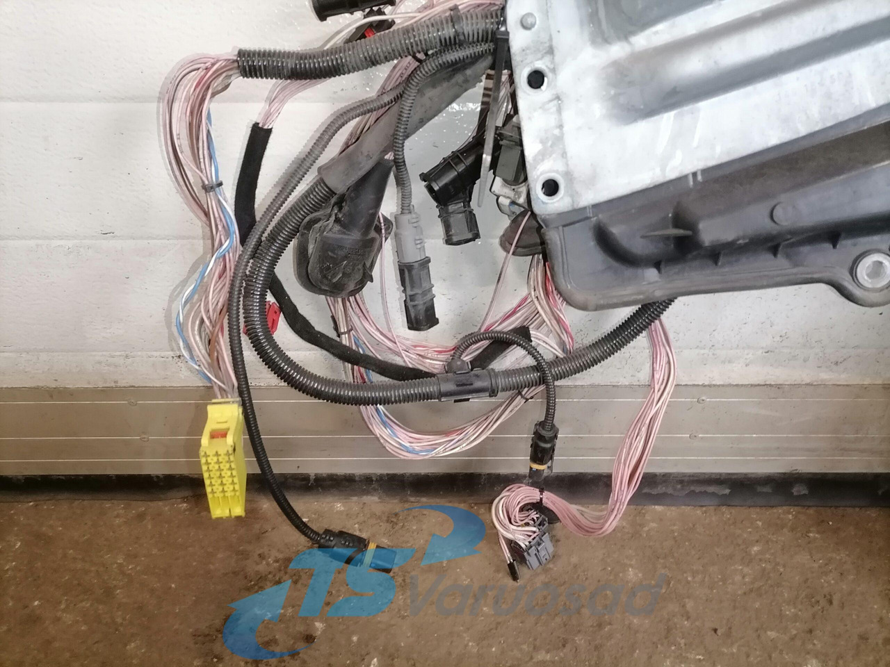 MAN window mechanism 81626456039 - Tür und Teile für LKW: das Bild 2 MAN window mechanism 81626456039 - Tür und Teile für LKW: das Bild 2