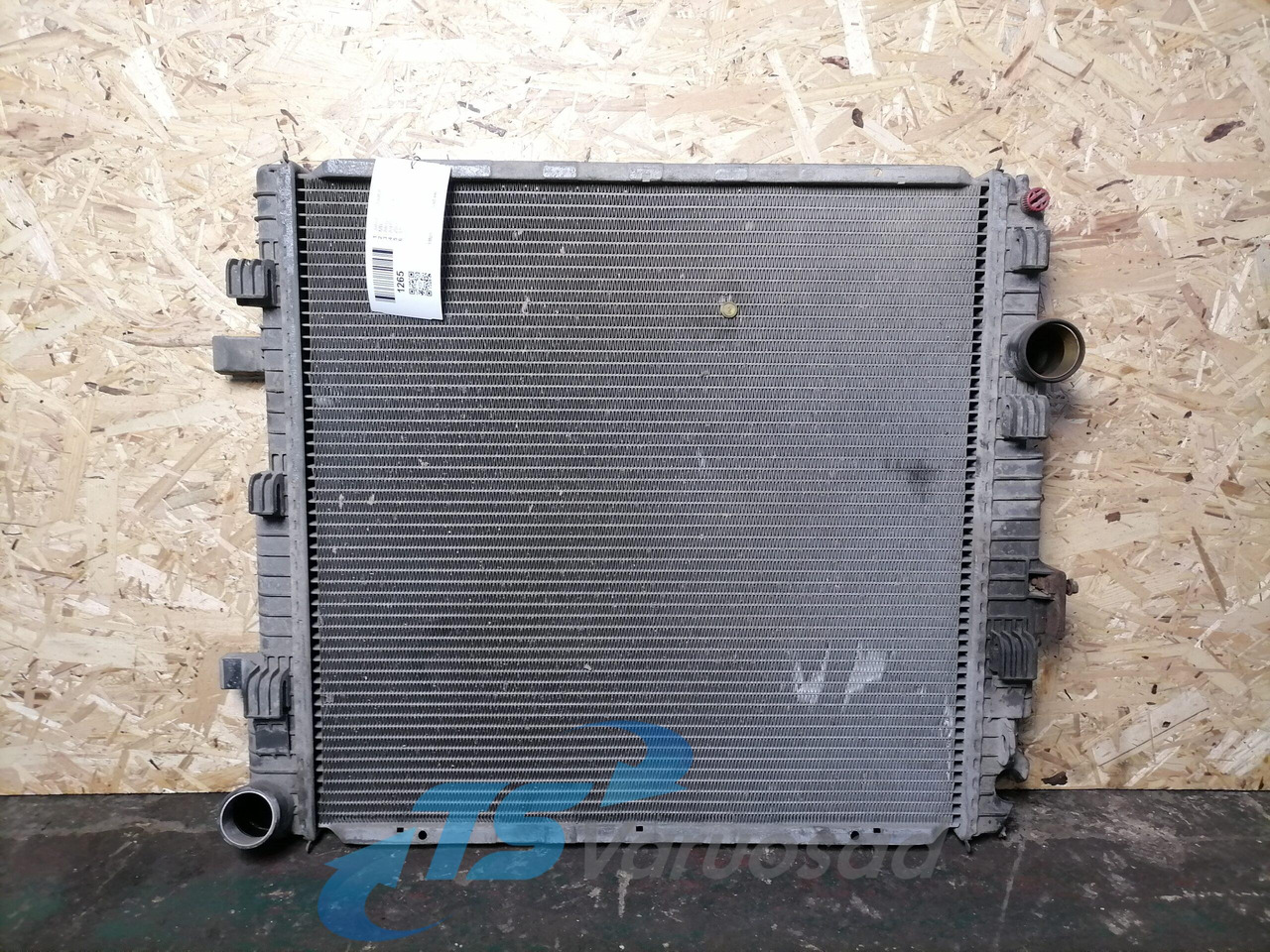 MB Cooling radiator A9705000403 - Kühler für LKW: das Bild 1 MB Cooling radiator A9705000403 - Kühler für LKW: das Bild 1