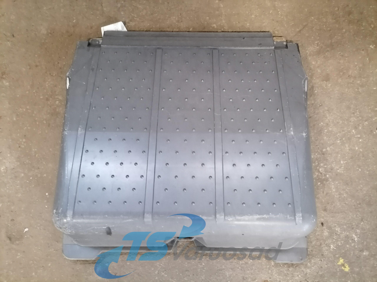 Mercedes-Benz Battery cover A9415410103 - Batterie für LKW: das Bild 4 Mercedes-Benz Battery cover A9415410103 - Batterie für LKW: das Bild 4