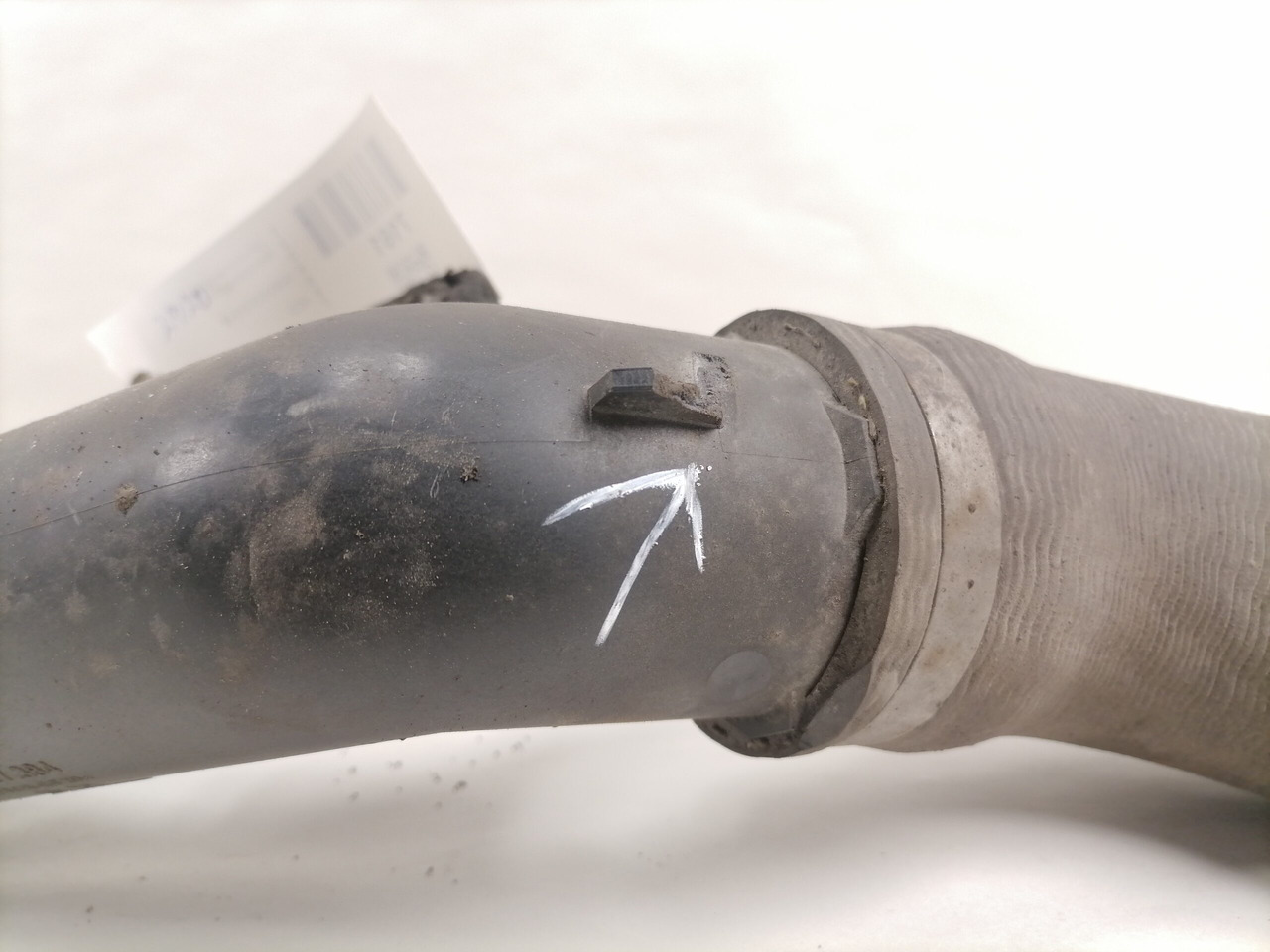 Mercedes-Benz Coolant pipe A9605000889 - Kühlsystem für LKW: das Bild 4 Mercedes-Benz Coolant pipe A9605000889 - Kühlsystem für LKW: das Bild 4