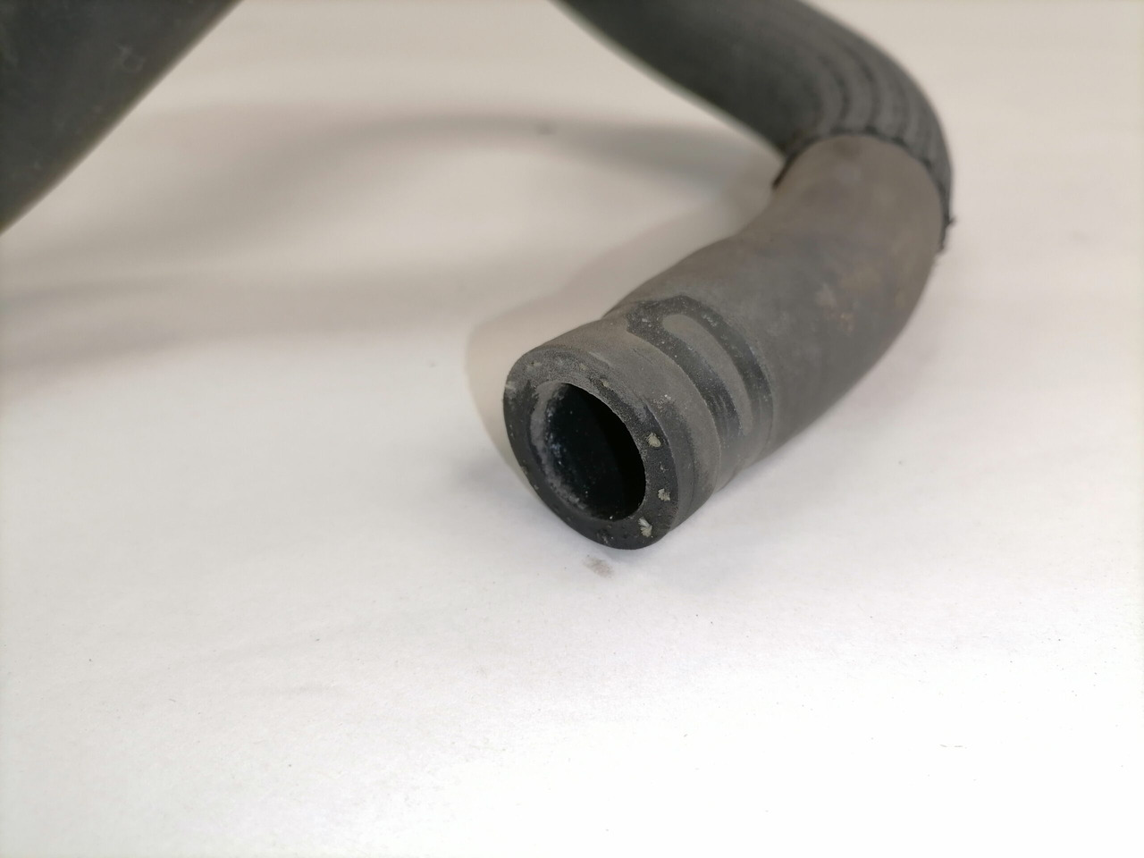 Mercedes-Benz Coolant pipe A9615002772 - Kühlsystem für LKW: das Bild 2 Mercedes-Benz Coolant pipe A9615002772 - Kühlsystem für LKW: das Bild 2